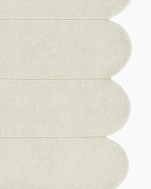 Scalloped Border Hand-Tufted Rug - 5' x 8' / Mustard