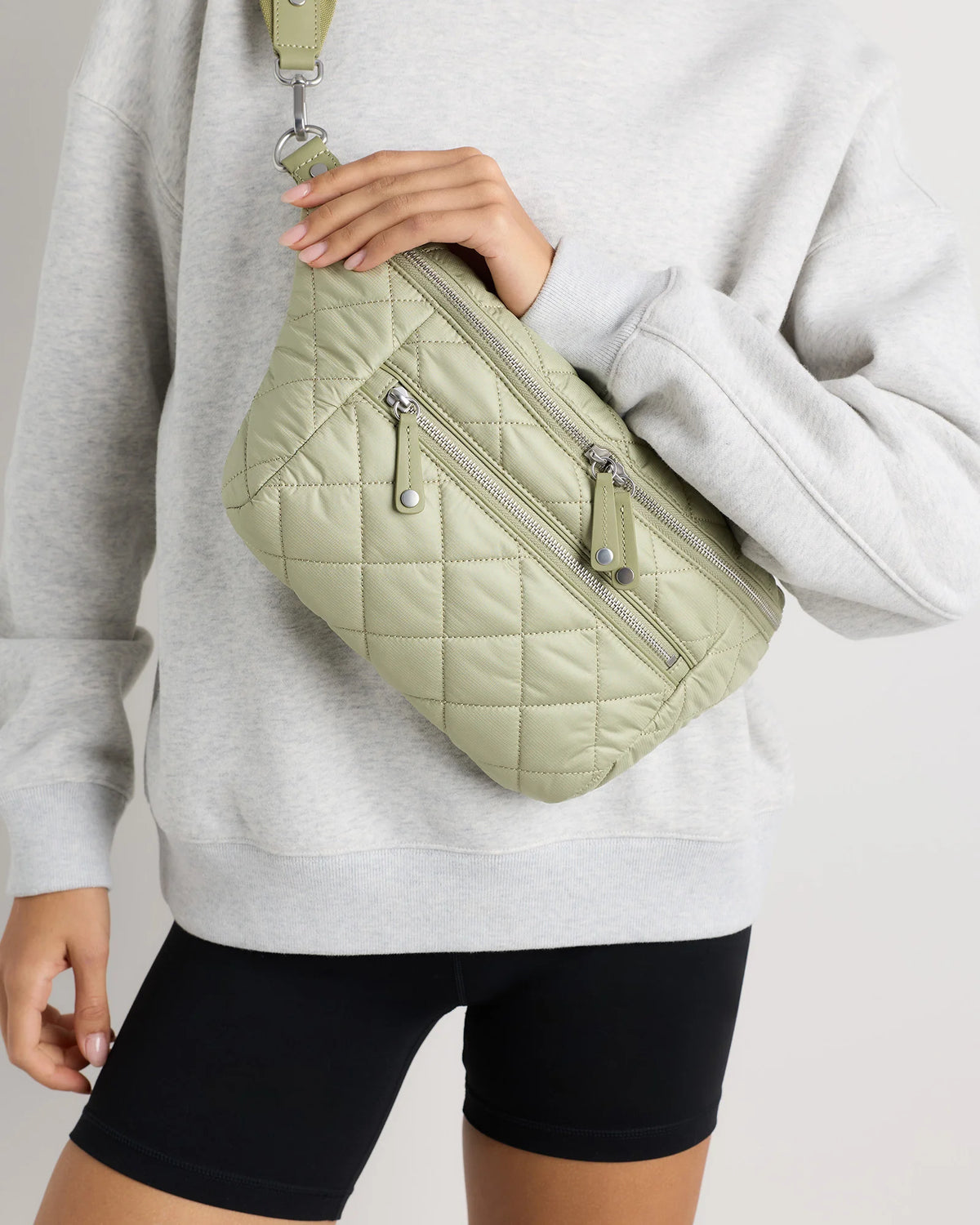 Transit Quilted Sling Bag - One Size / Black