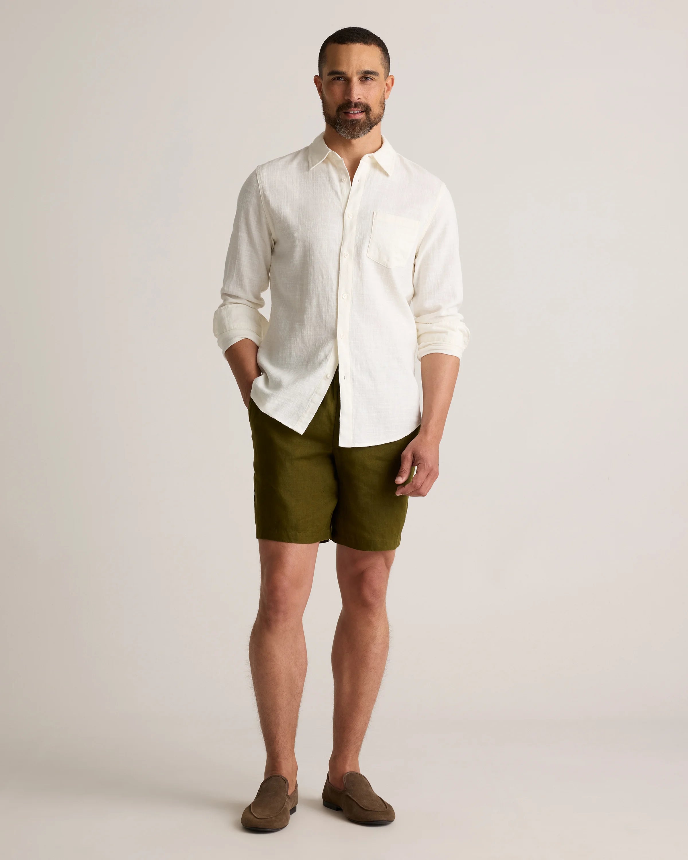 100% European Linen Shorts - 8" - S / Martini Olive Secondary image