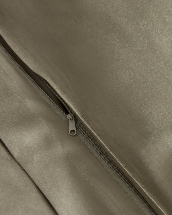 Signature Giza Cotton Sateen Duvet Cover - Twin / Light Grey