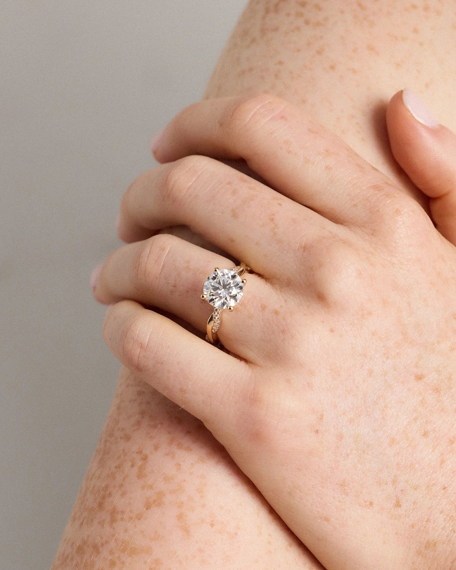 Lab Grown Diamond Round Twisted Engagement Ring - 3ct - 4 / Yellow Gold Secondary image