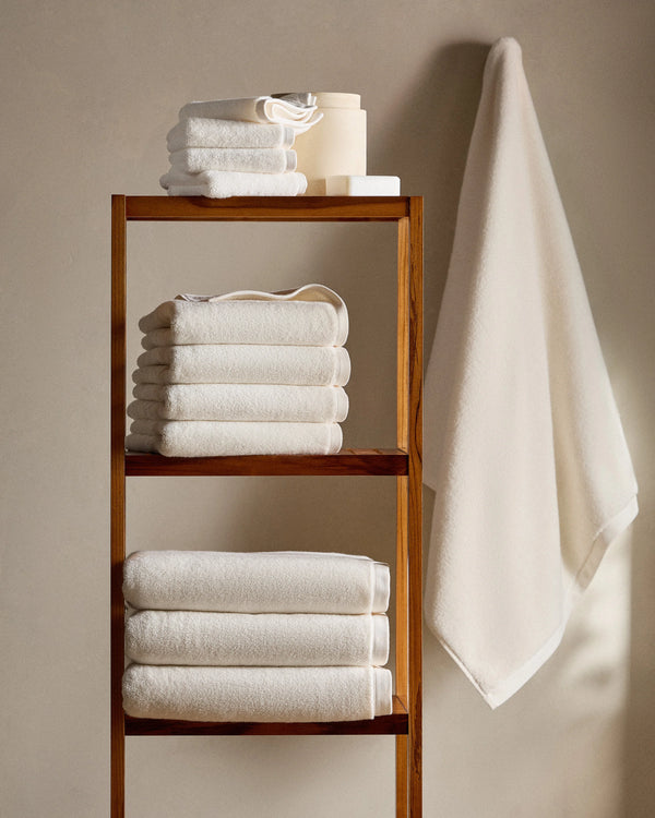 Plush Organic Turkish Cotton Washcloth (Set of 4) - One Size / White