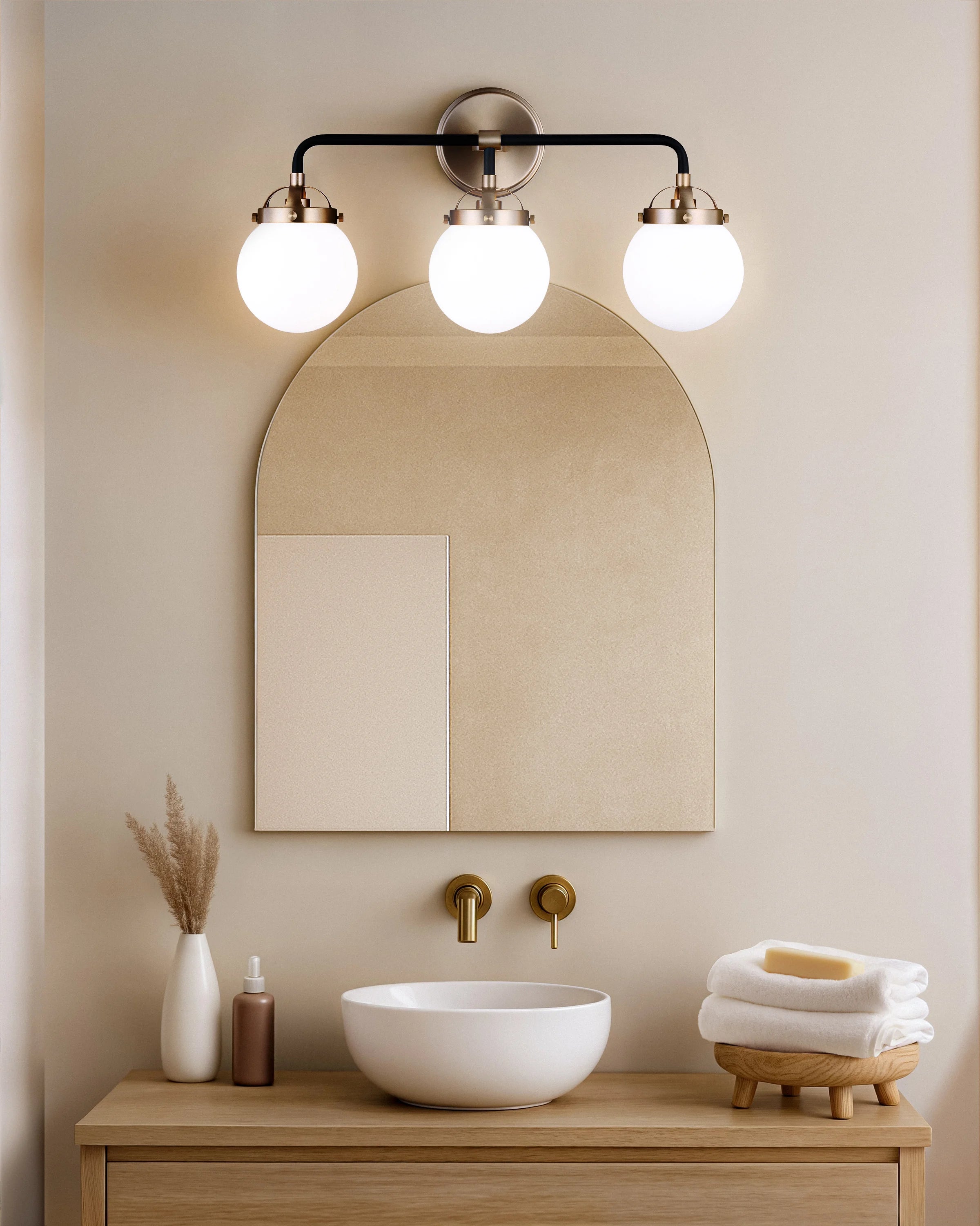 Triple Globe Steel Sconce - One Size / Black Secondary image