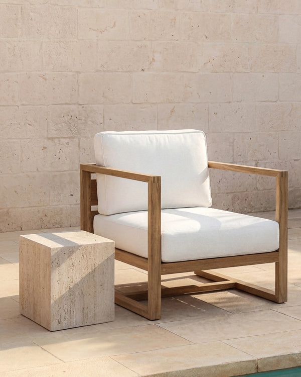 Linear Solid Teak Outdoor Lounge Chair - One Size / Natural Teak