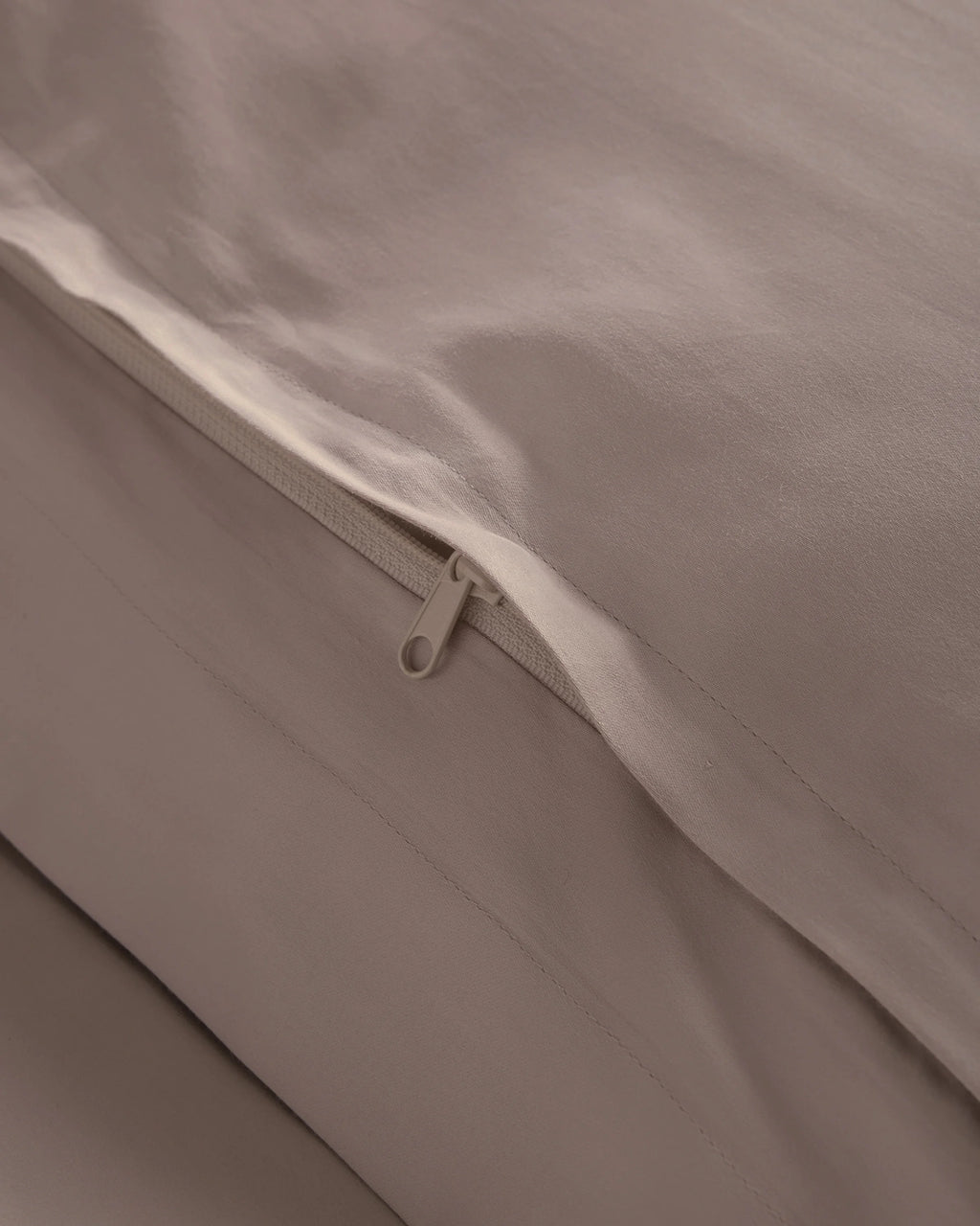 Signature Giza Cotton Sateen Duvet Cover - Twin / Light Grey