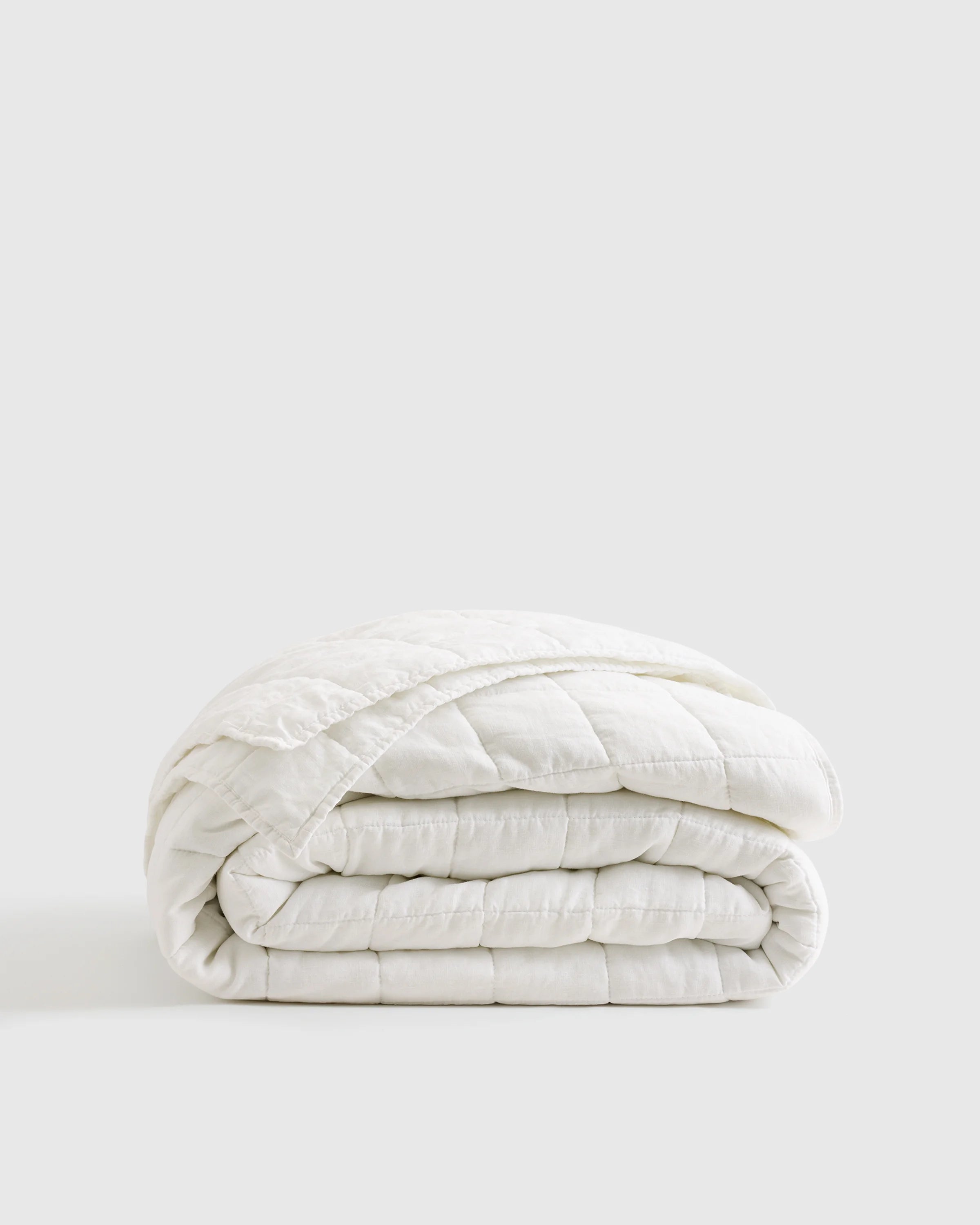 European Linen Box Quilt - Twin / Dusty Mauve Secondary image