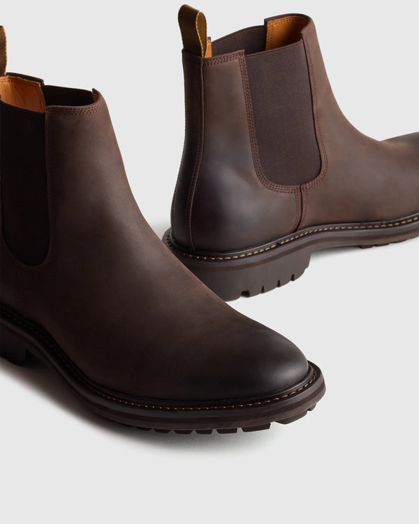 Rugged Leather Lug Sole Chelsea Boot - 7 / Firewood