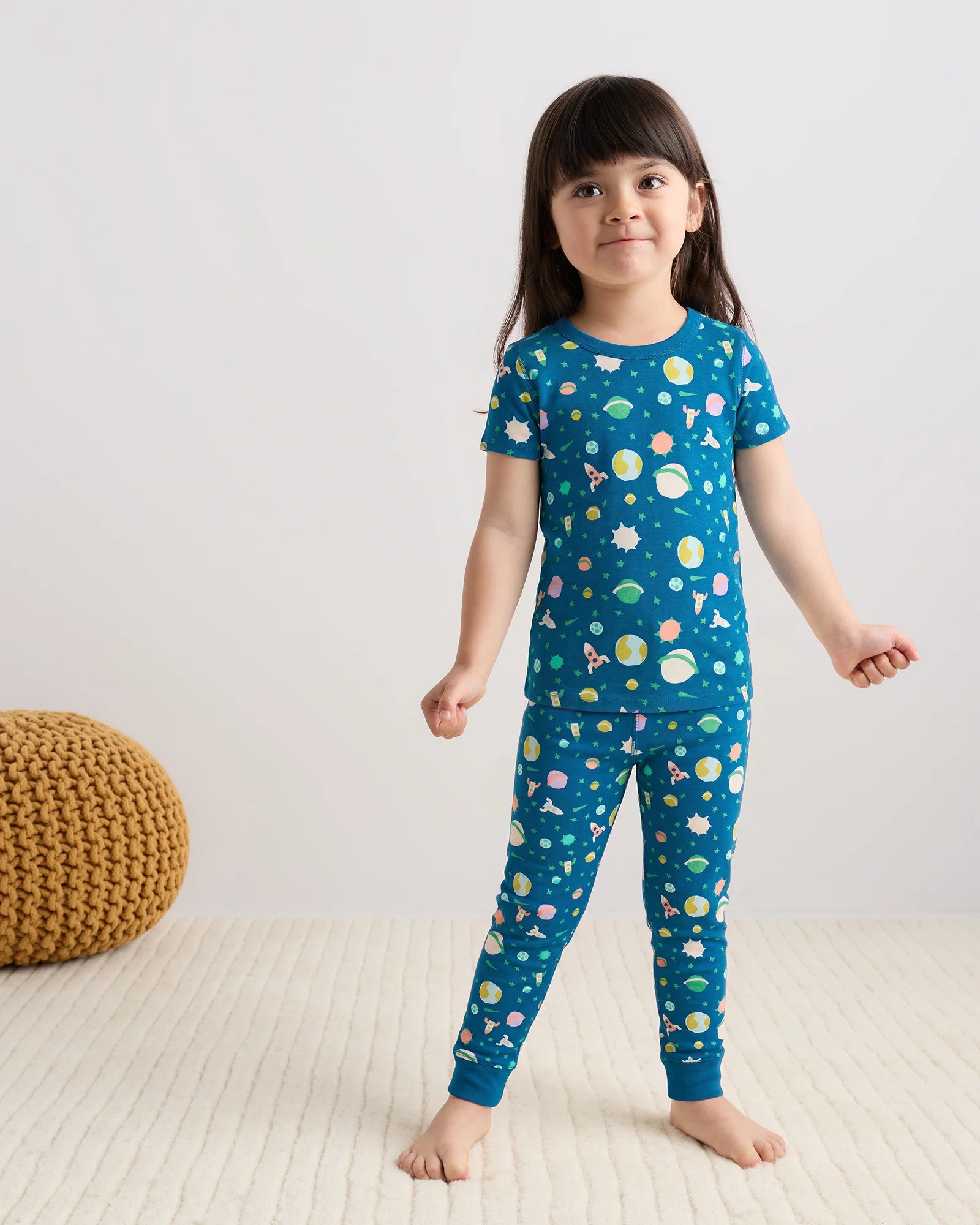 100% Organic Cotton Short Sleeve and Pant Pajama Set - 2T / Planets Secondary image