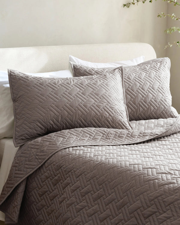 Organic Cotton Basketweave Quilted Sham Set - Standard / Mineral