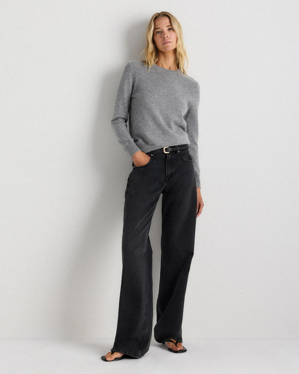 Mongolian Cashmere Crewneck Sweater - XS / Ivory