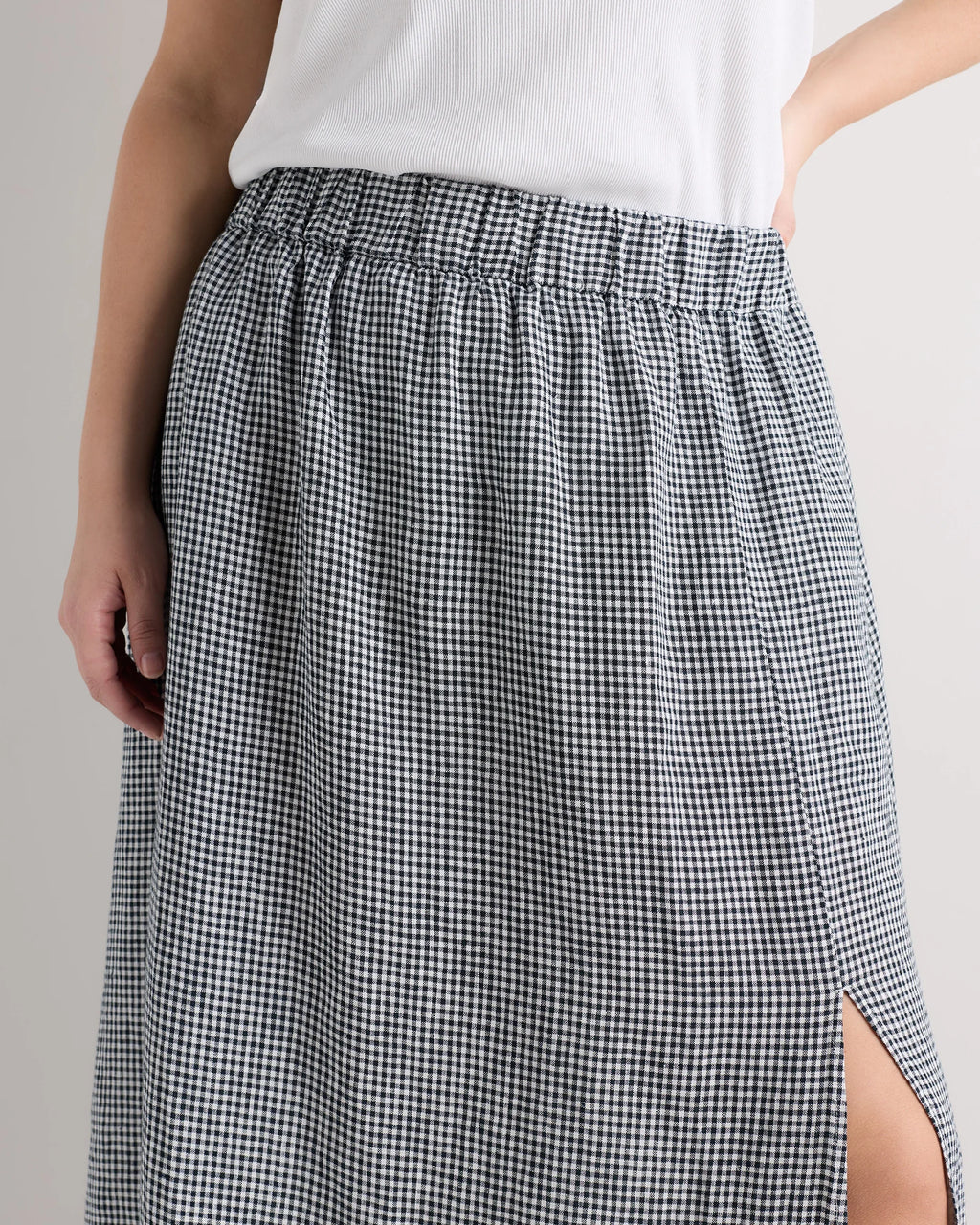 100% European Linen Maxi Skirt - 1X / Black