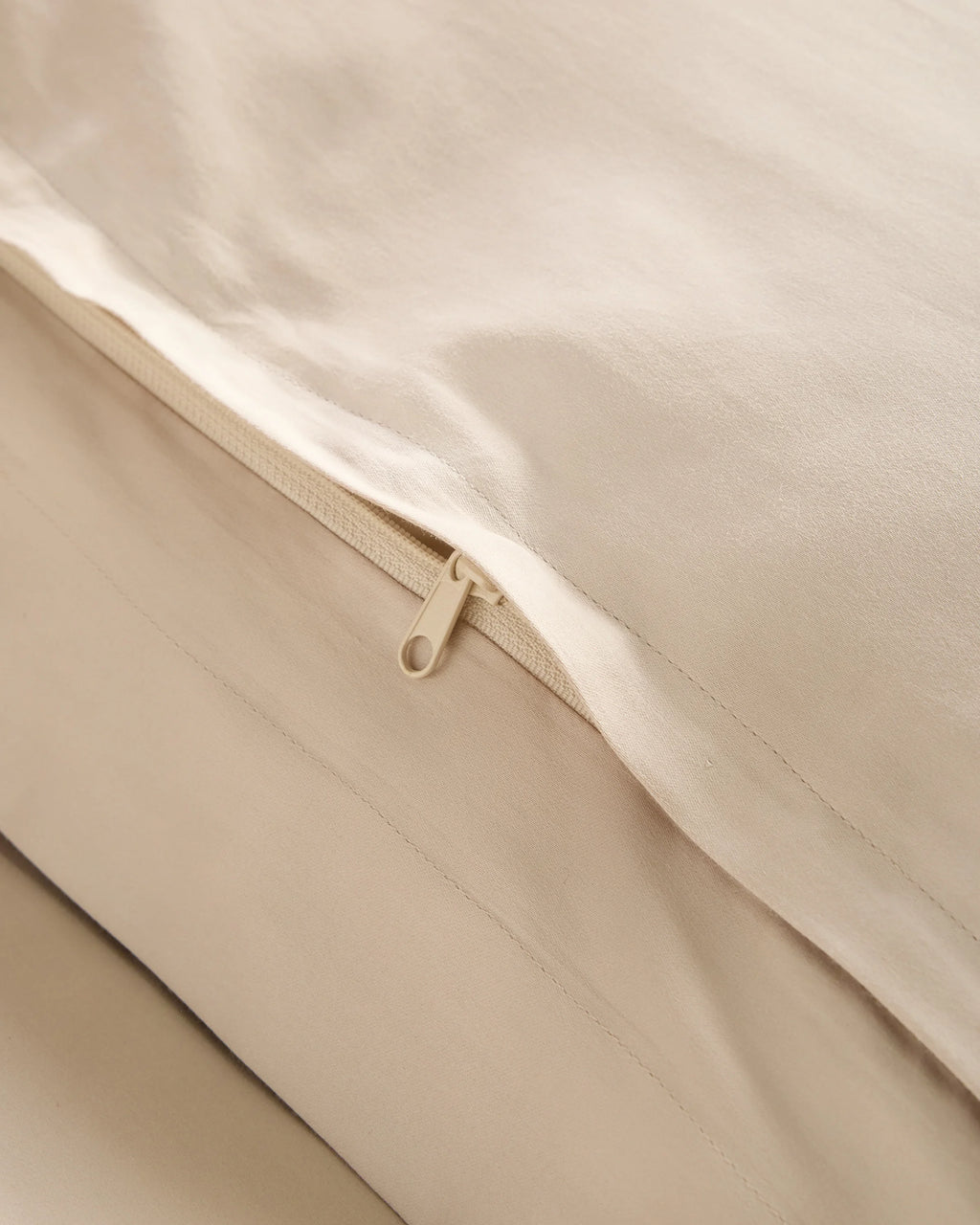 Signature Giza Cotton Sateen Duvet Cover Set - Twin / Sand