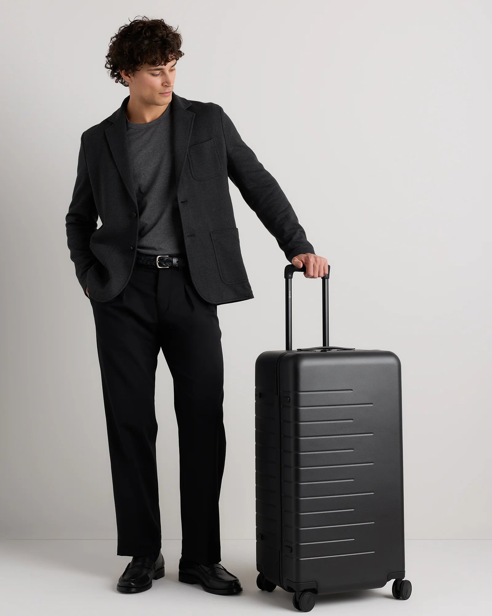 Trunk Check-In Suitcase - One Size / Black Secondary image