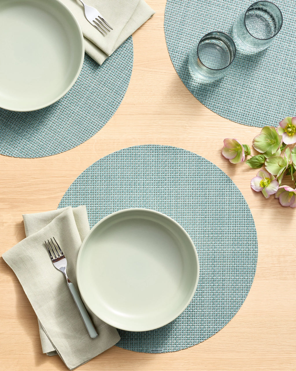 Basketweave Easy-Care Round Placemat, Set of 4 by Chilewich - One Size / Celadon