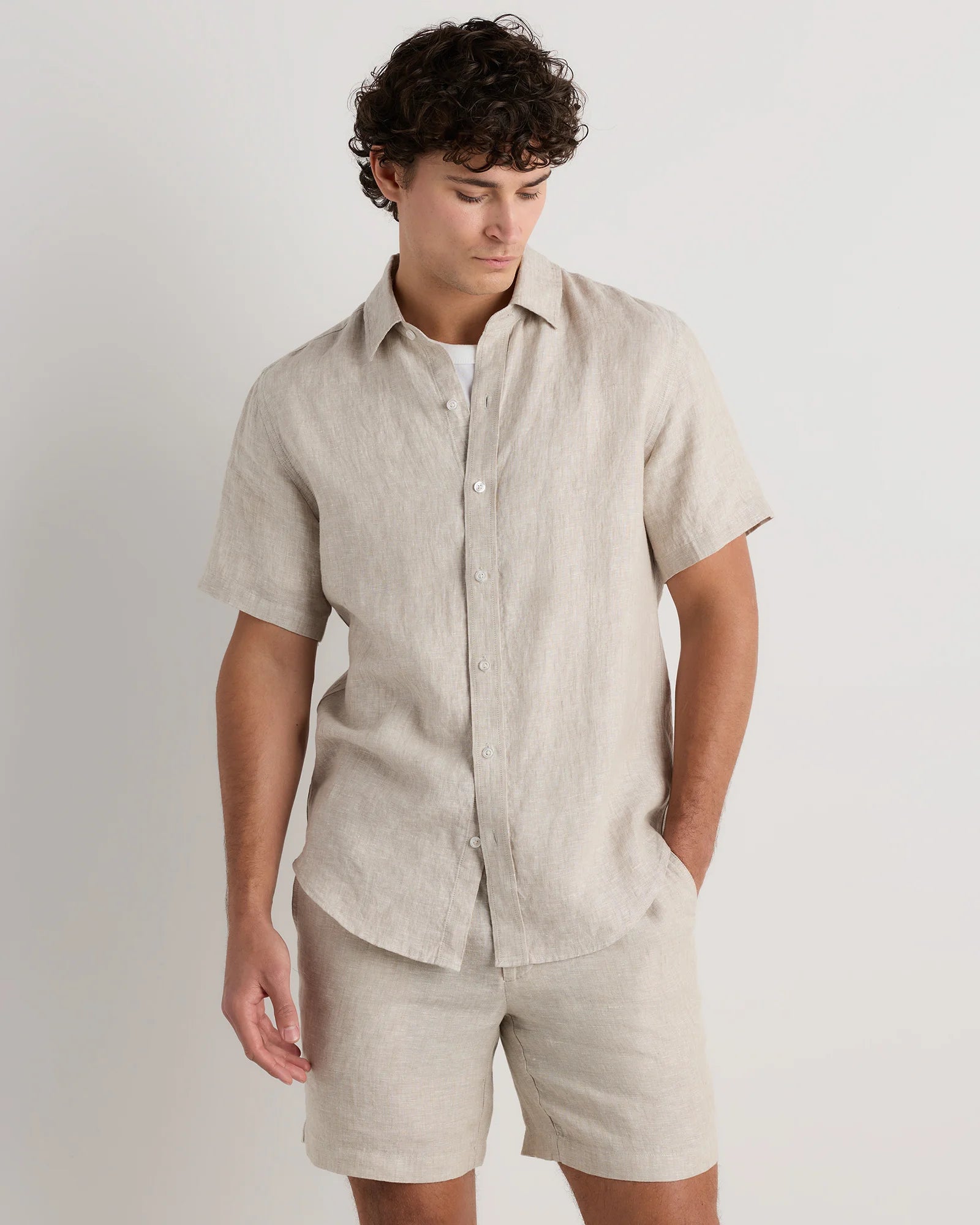100% European Linen Relaxed Short Sleeve Shirt - XS / Taupe Brown Chambray Secondary image