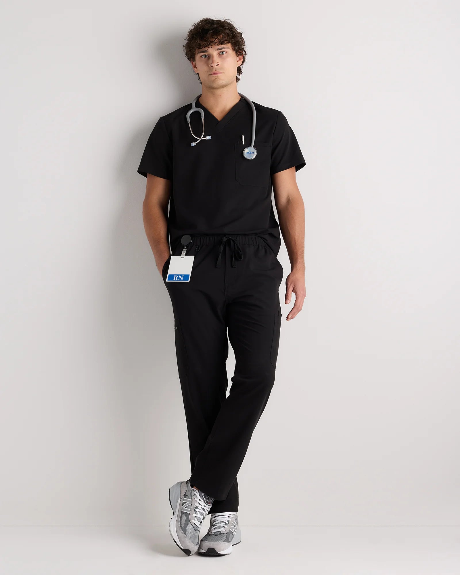 AeraFlex Scrub Cargo Pants - S / Bold Black Secondary image