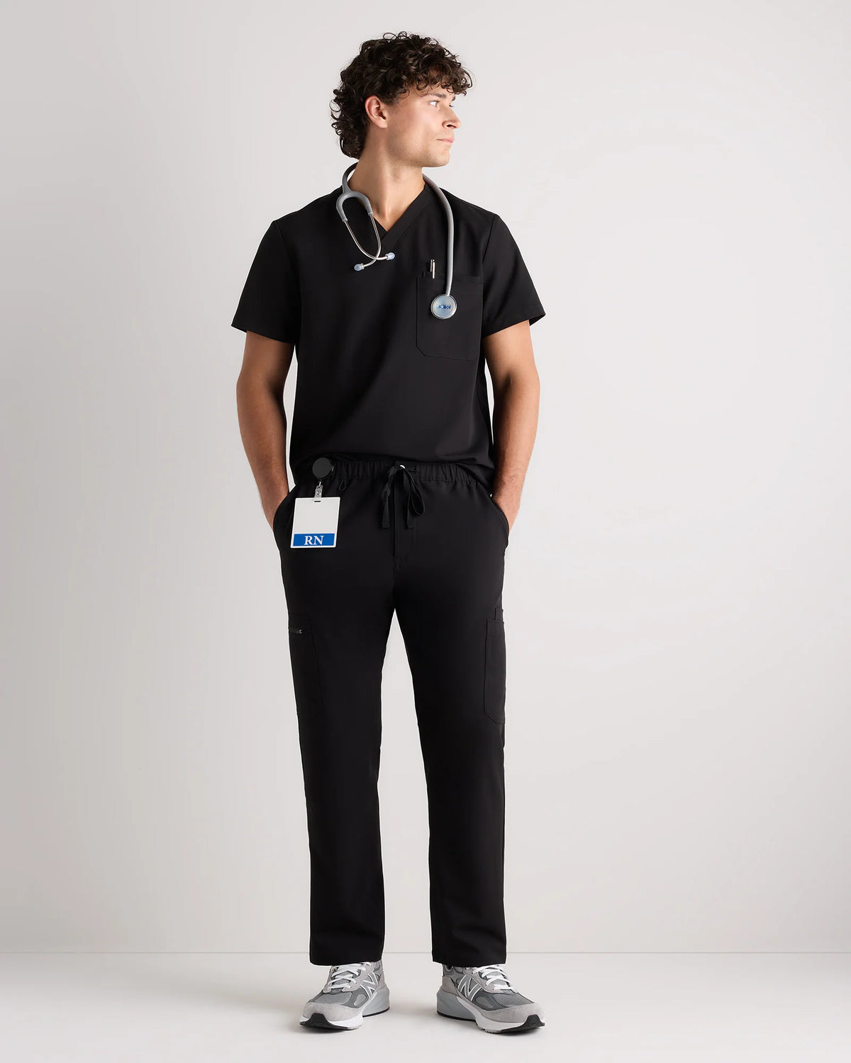 AeraFlex 3-Pocket Scrub Top - S / Bold Black