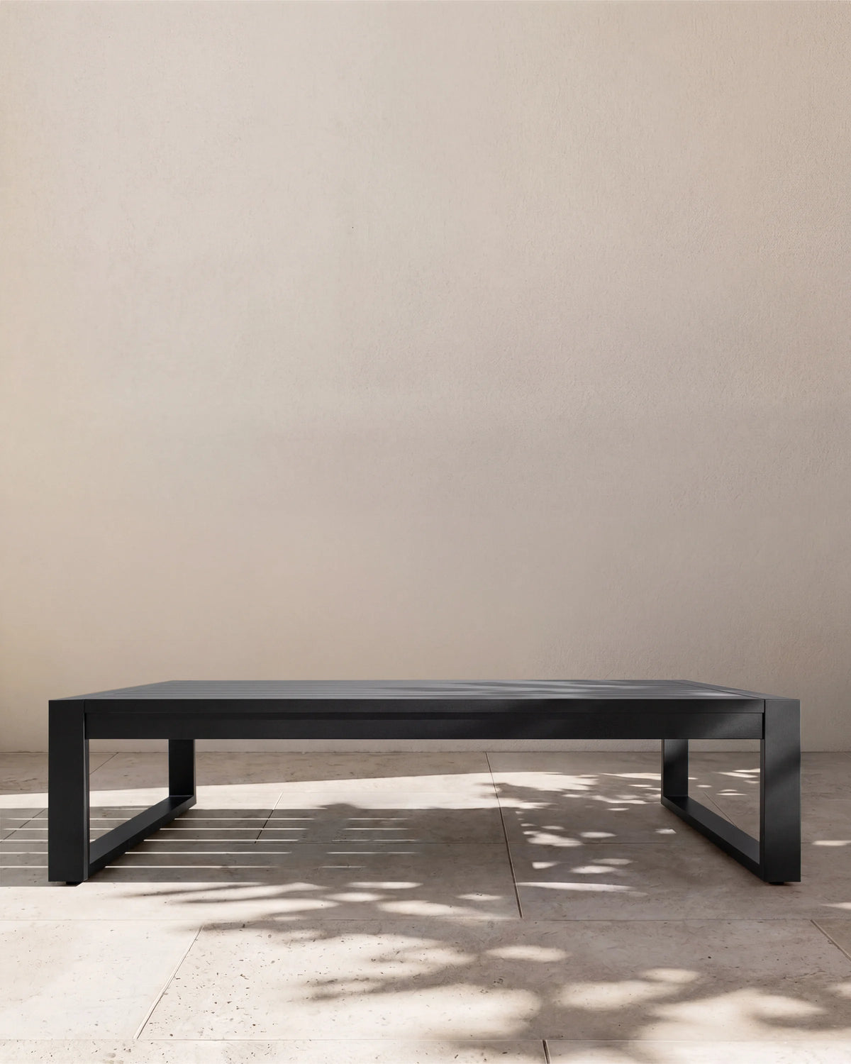 Linear Aluminum Outdoor Coffee Table - One Size / Dark Charcoal Main image