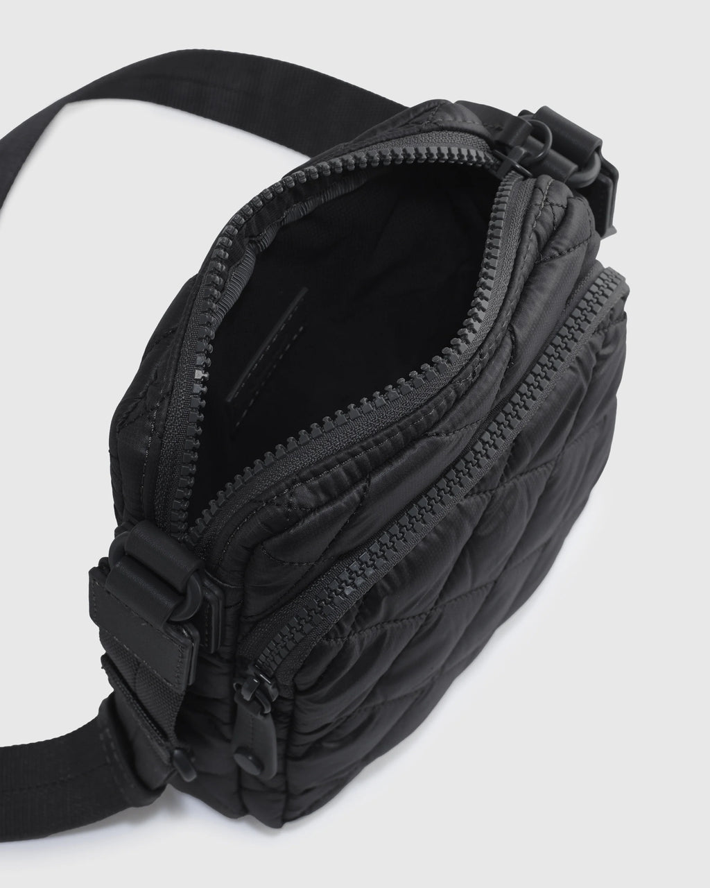 Transit Quilted Phone Crossbody - One Size / Navy