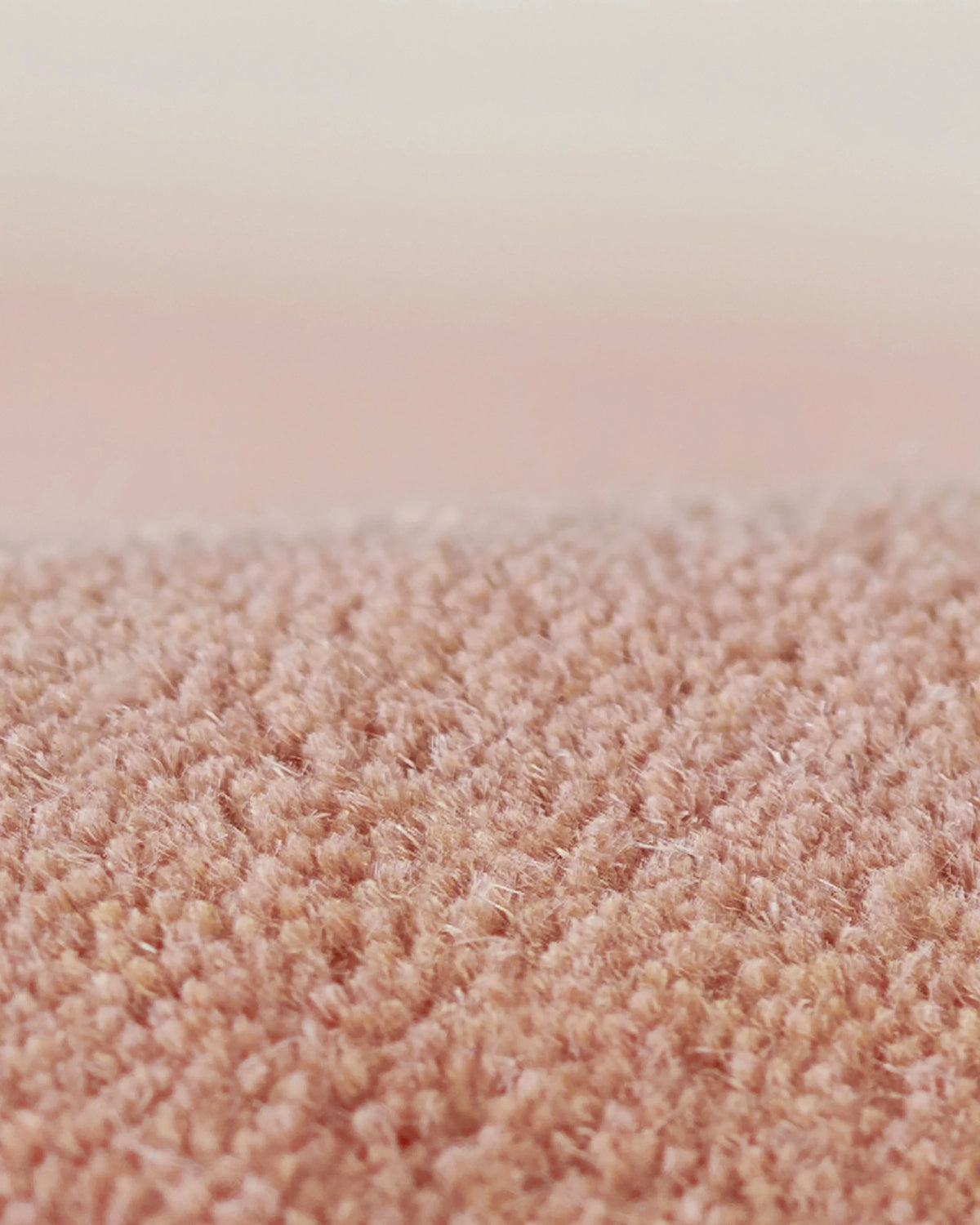 Colorful Curves Hand-Tufted Rug - 3'6" x 5'6" / Pink Main image