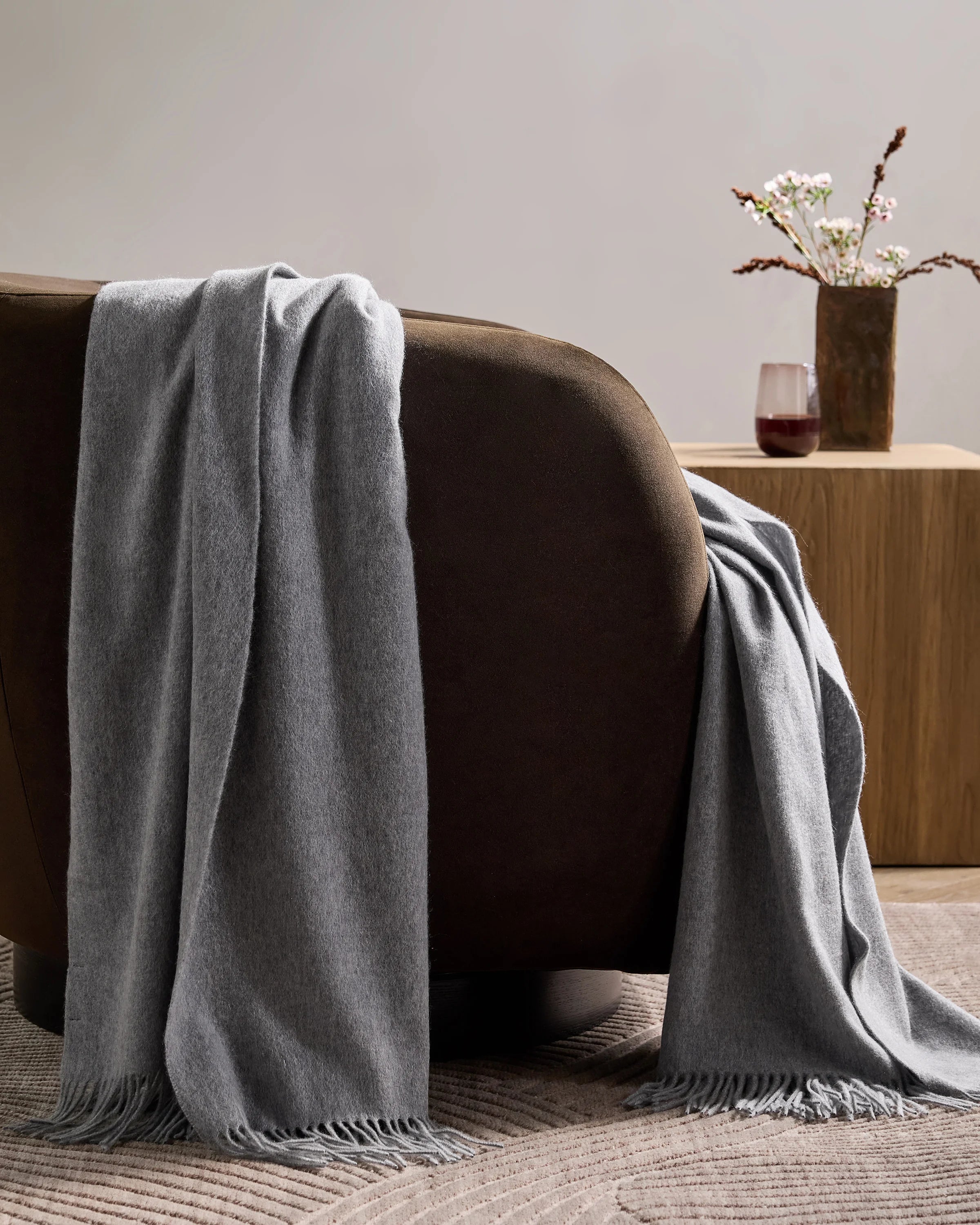 Mongolian Cashmere Throw - 50x60 / Heather Grey Secondary image