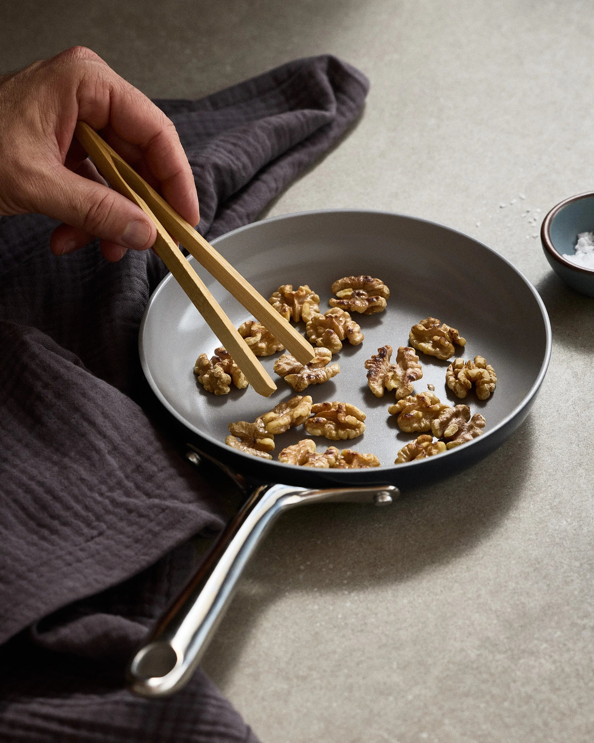 Ceramic Nonstick 8" Frying Pan - One Size / Navy Secondary image