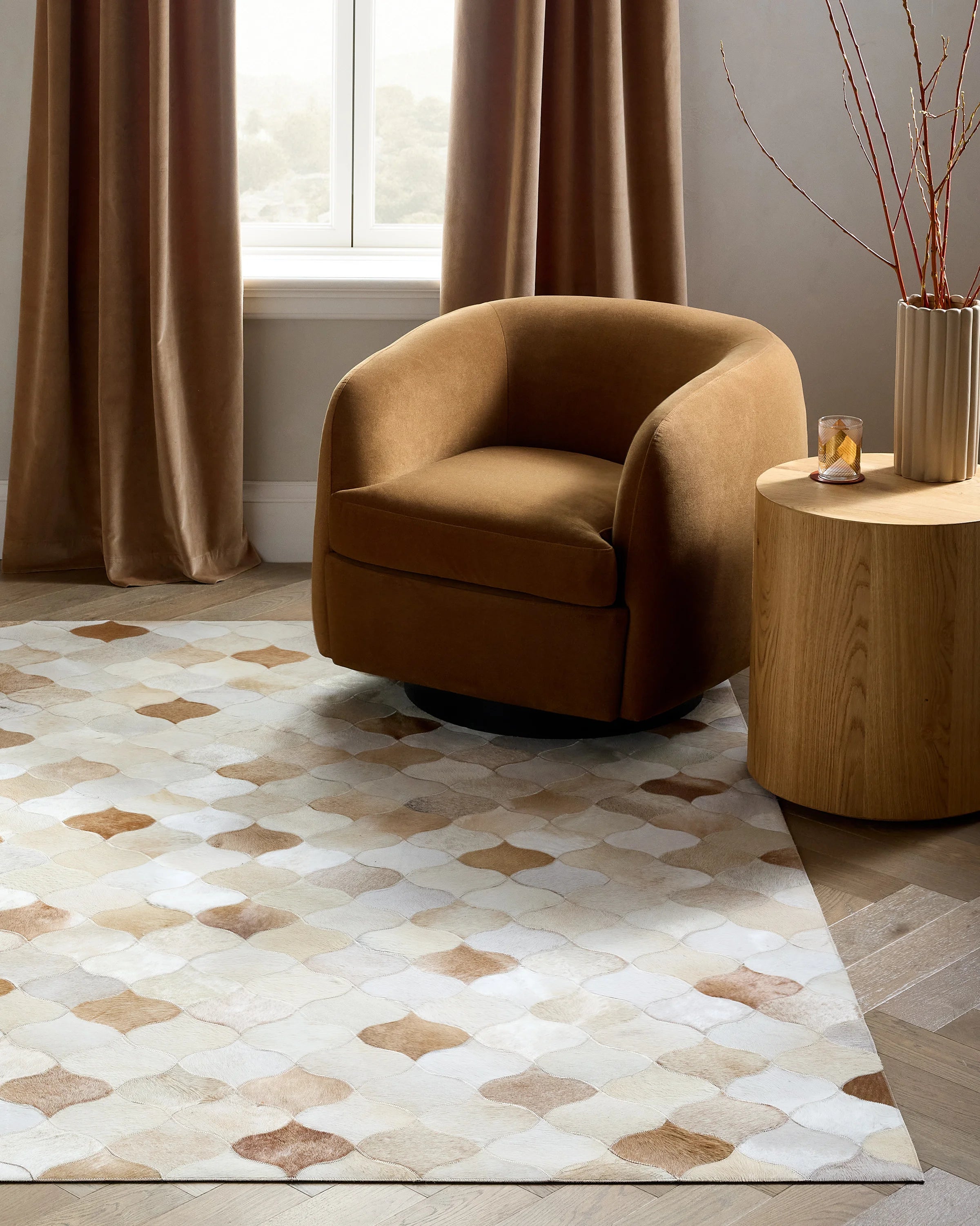 Trellis Hair on Hide Rug - 5' x 8' / Natural Secondary image