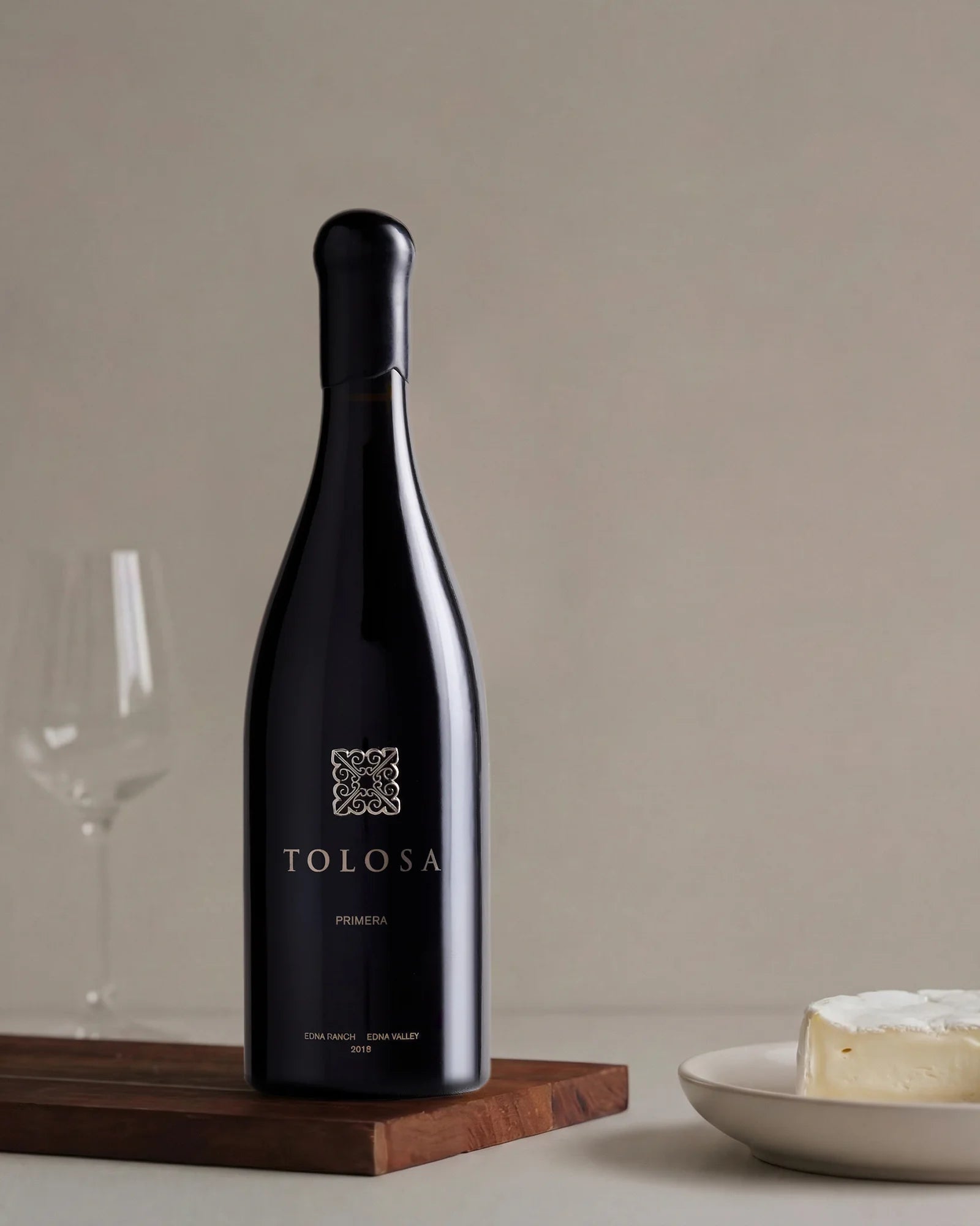 Tolosa Edna Valley Primera Pinot Noir 2018 - One Size / No Color Secondary image