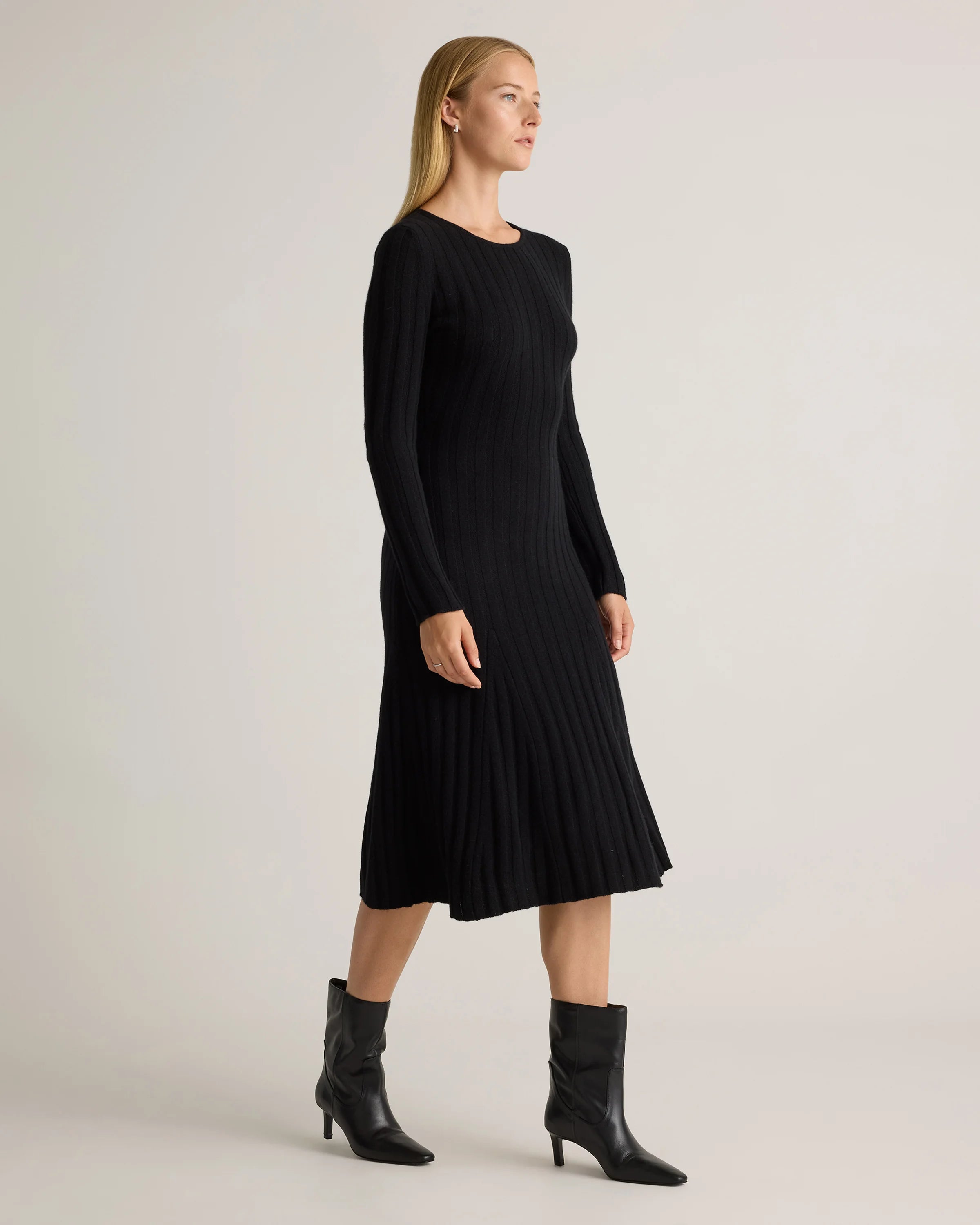 Mongolian Cashmere Wide-Rib Midi Dress - XS / Black Secondary image