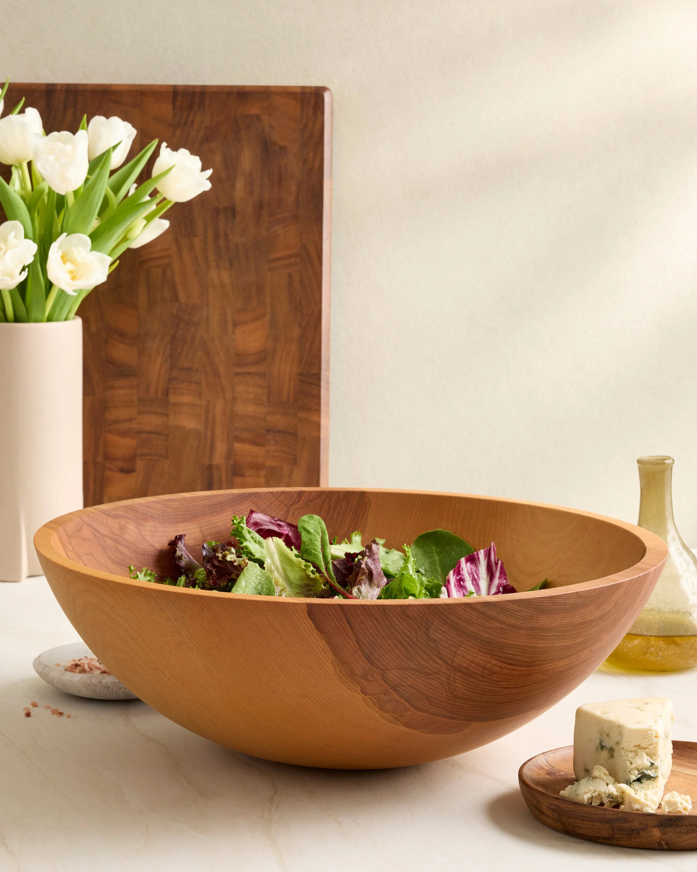 Handcrafted XL Wooden Serving Bowl, 17" - One Size / Beech Wood Secondary image