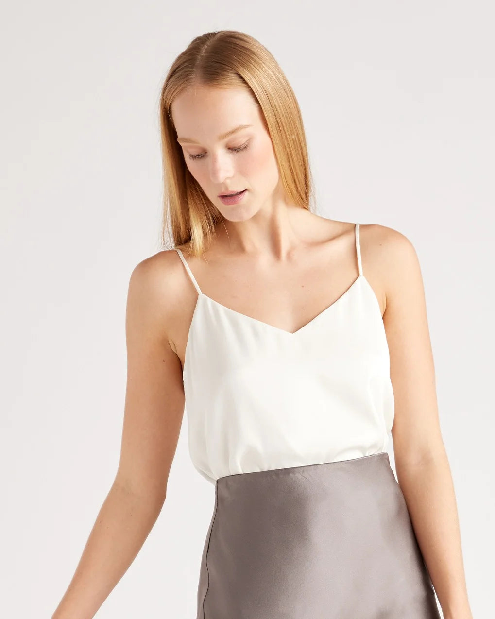 Washable Stretch Silk V-Neck Cami - XS / Ivory Main image