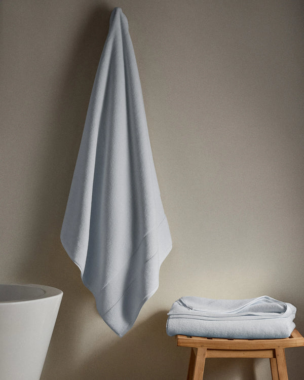 Plush Organic Turkish Cotton Bath Sheet Bundle (4 pieces) - One Size / White