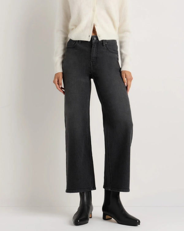Luna Stretch Relaxed Straight Jeans - 24 / Cool Blue
