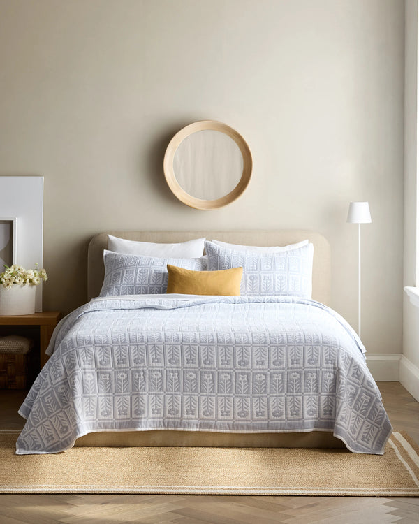 Organic Cotton Jacquard Floral Coverlet - Twin / Blue Fog