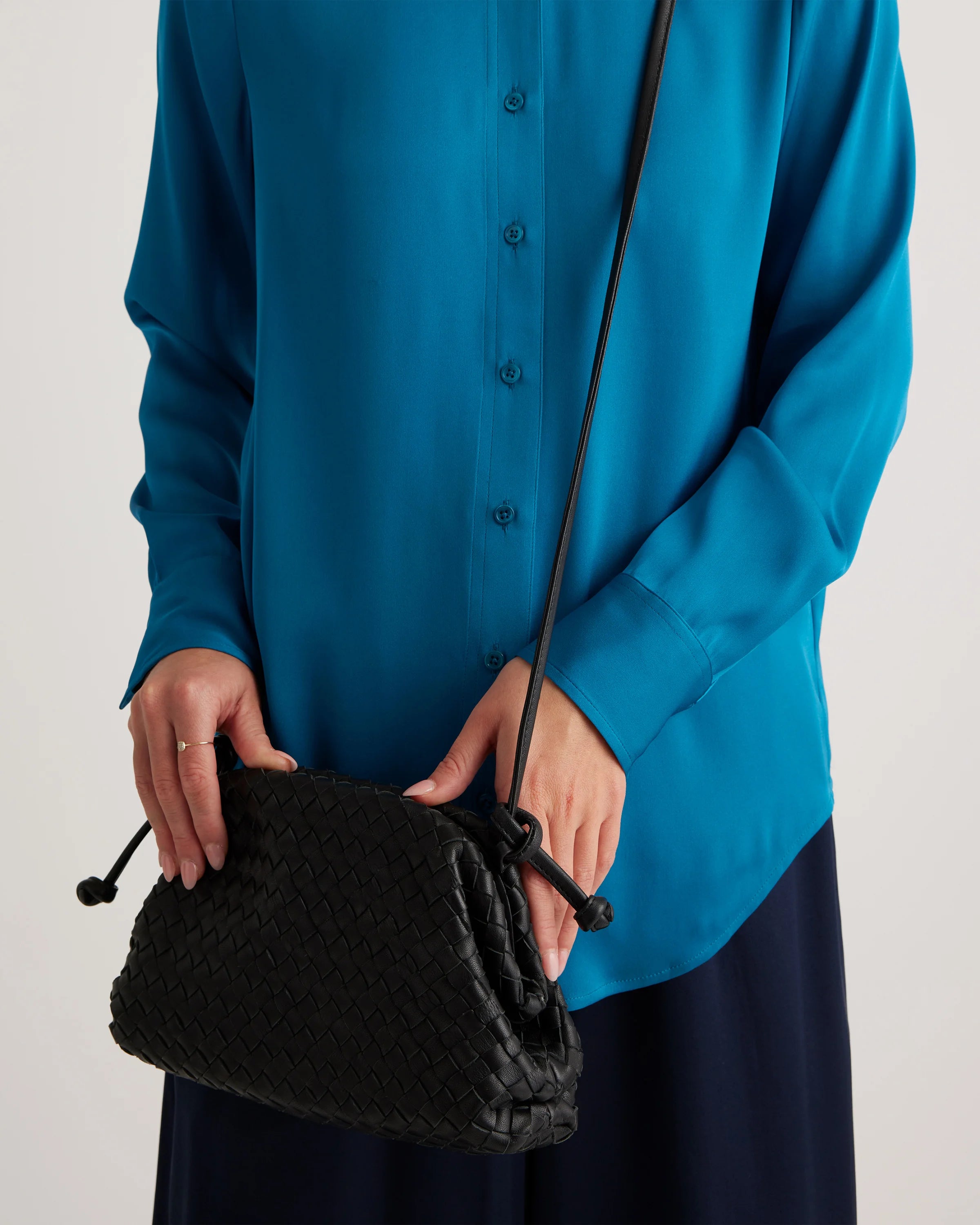 Naomi Handwoven Clutch - One Size / Black Secondary image