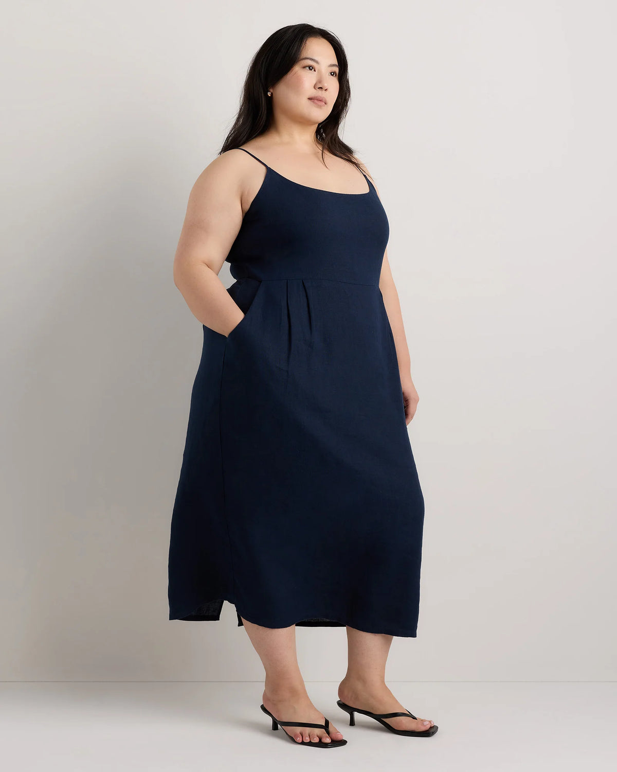 100% European Linen Scoop Neck Midi Dress - 1X / Deep Navy