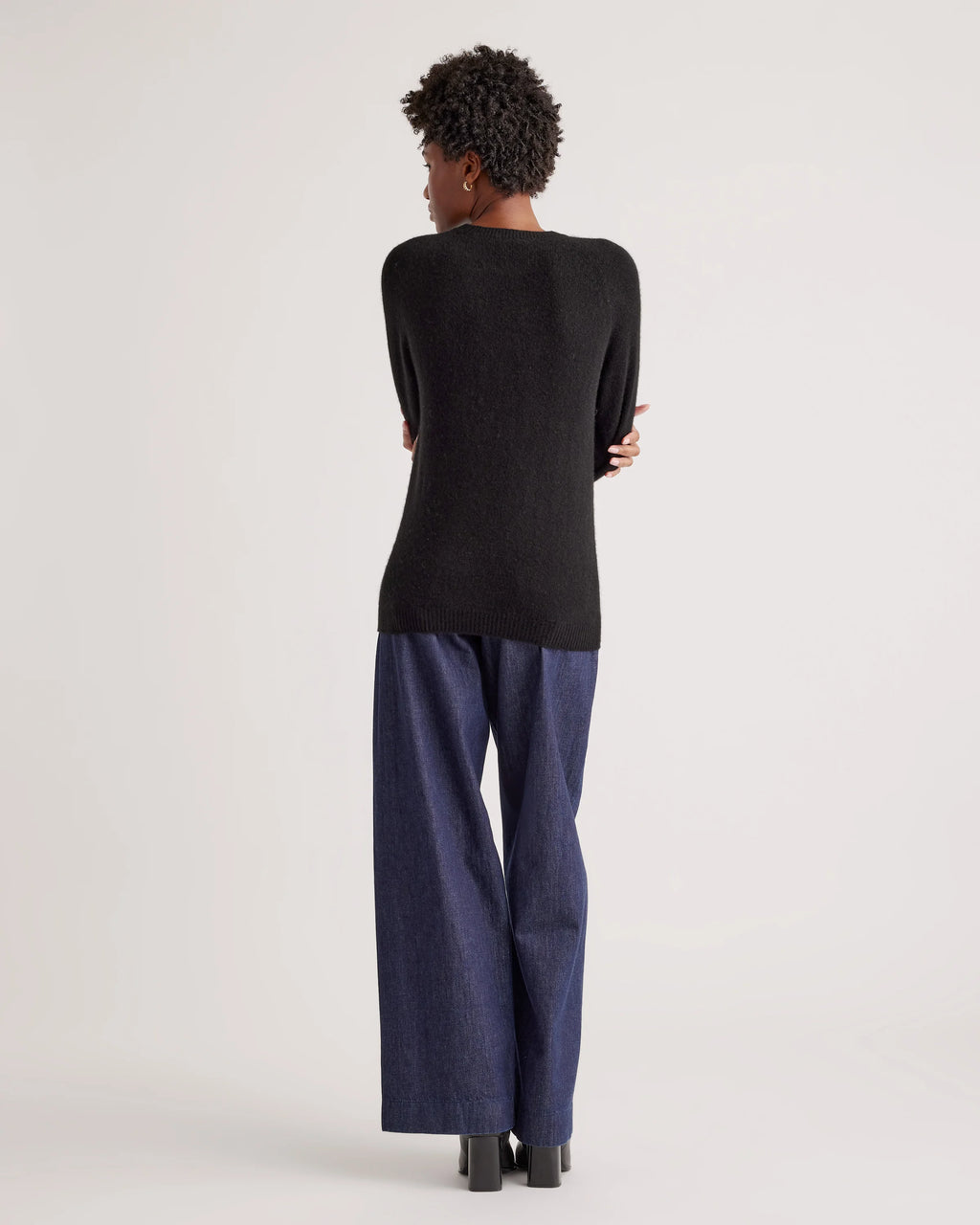 100% Yak Wool Crewneck Sweater - XS / Black