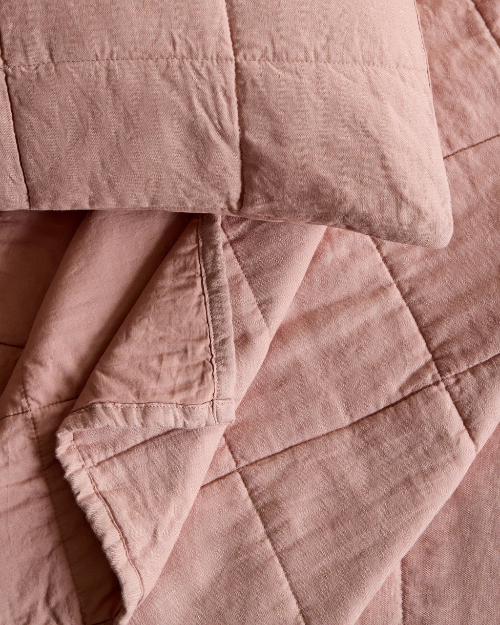 Lightweight European Linen Box Quilt - Twin / White