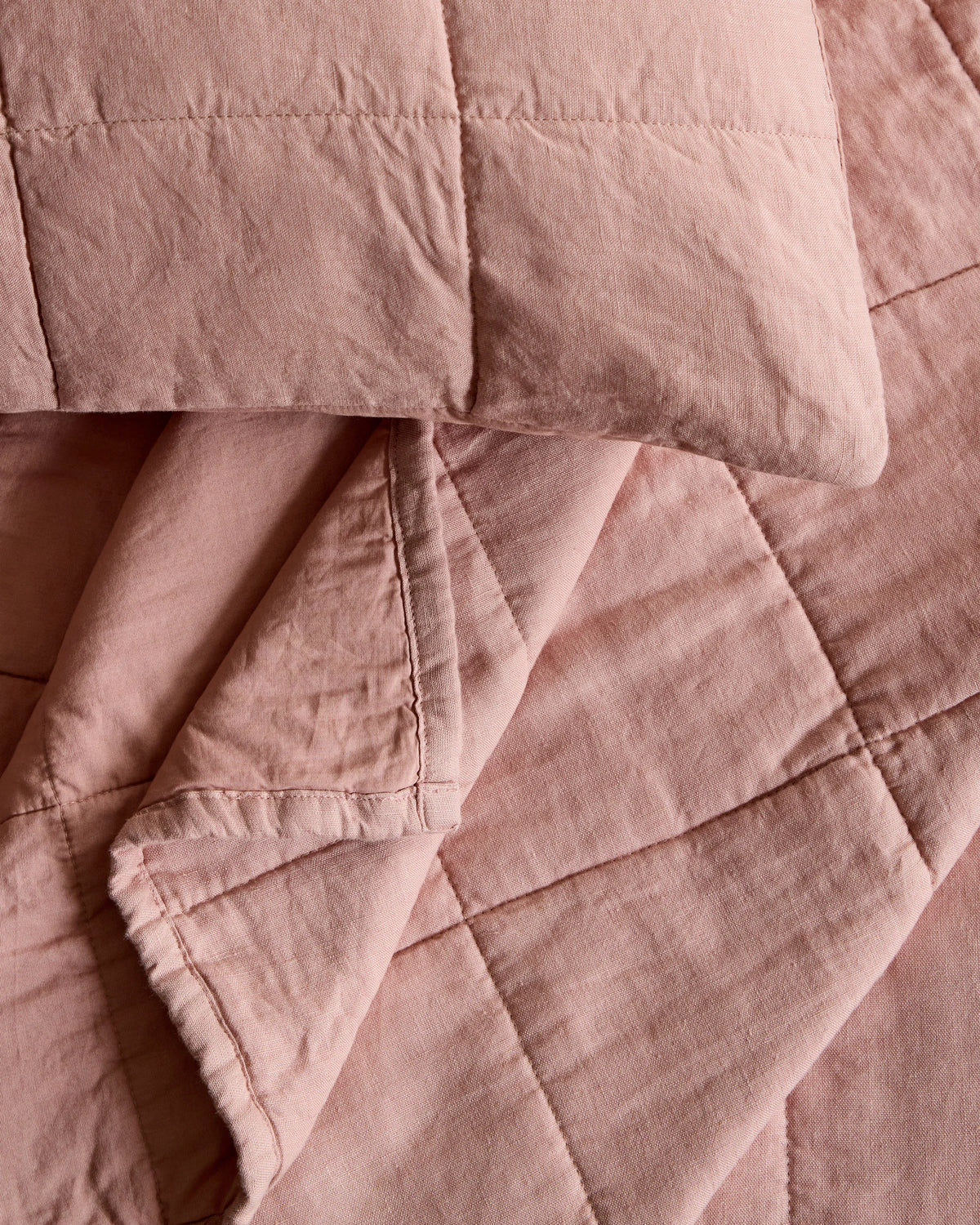Lightweight European Linen Box Quilt - Twin / White