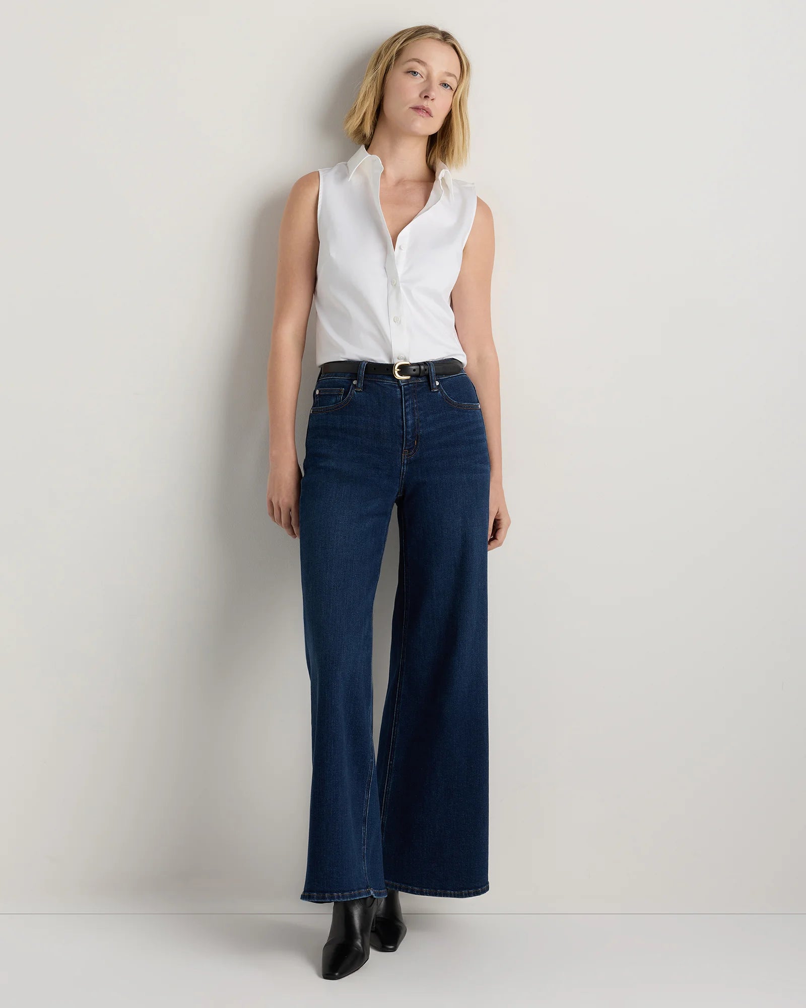 Organic Stretch Cotton Tailored Sleeveless Shirt - XS / Classic White Secondary image