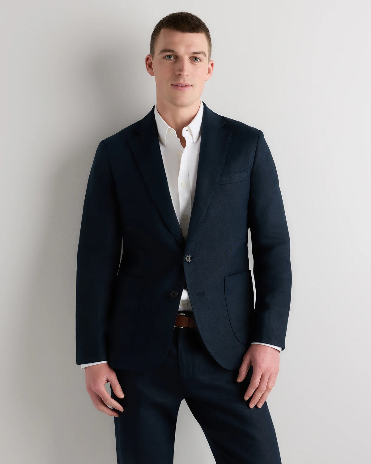 100% European Linen Tailored Blazer - 38R / Deep Navy Main image