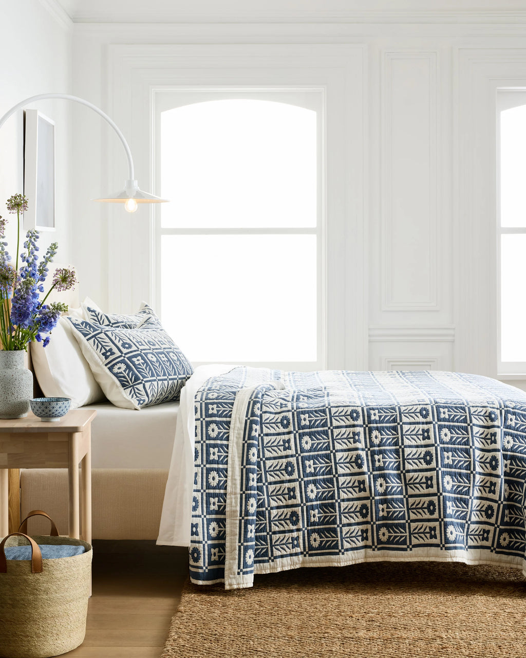 Organic Cotton Jacquard Floral Coverlet - Twin / Blue Fog