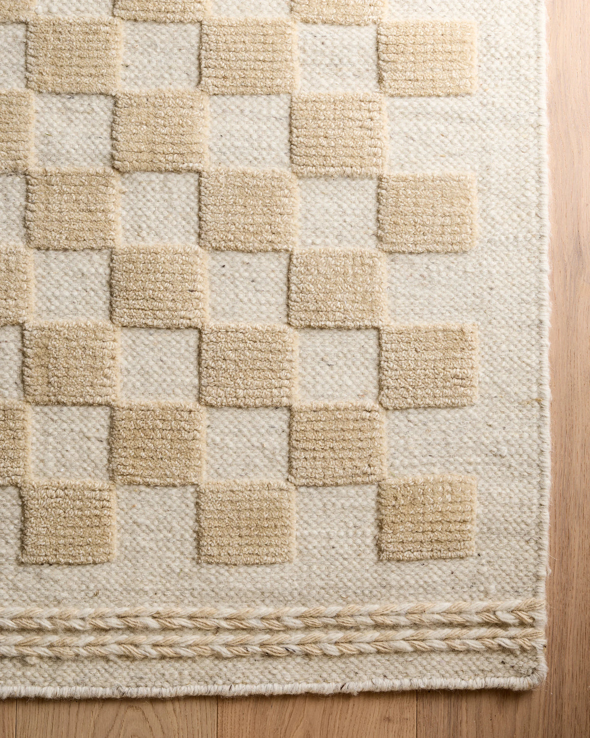 Romy Handwoven Wool Rug - 5' x 8' / Beige