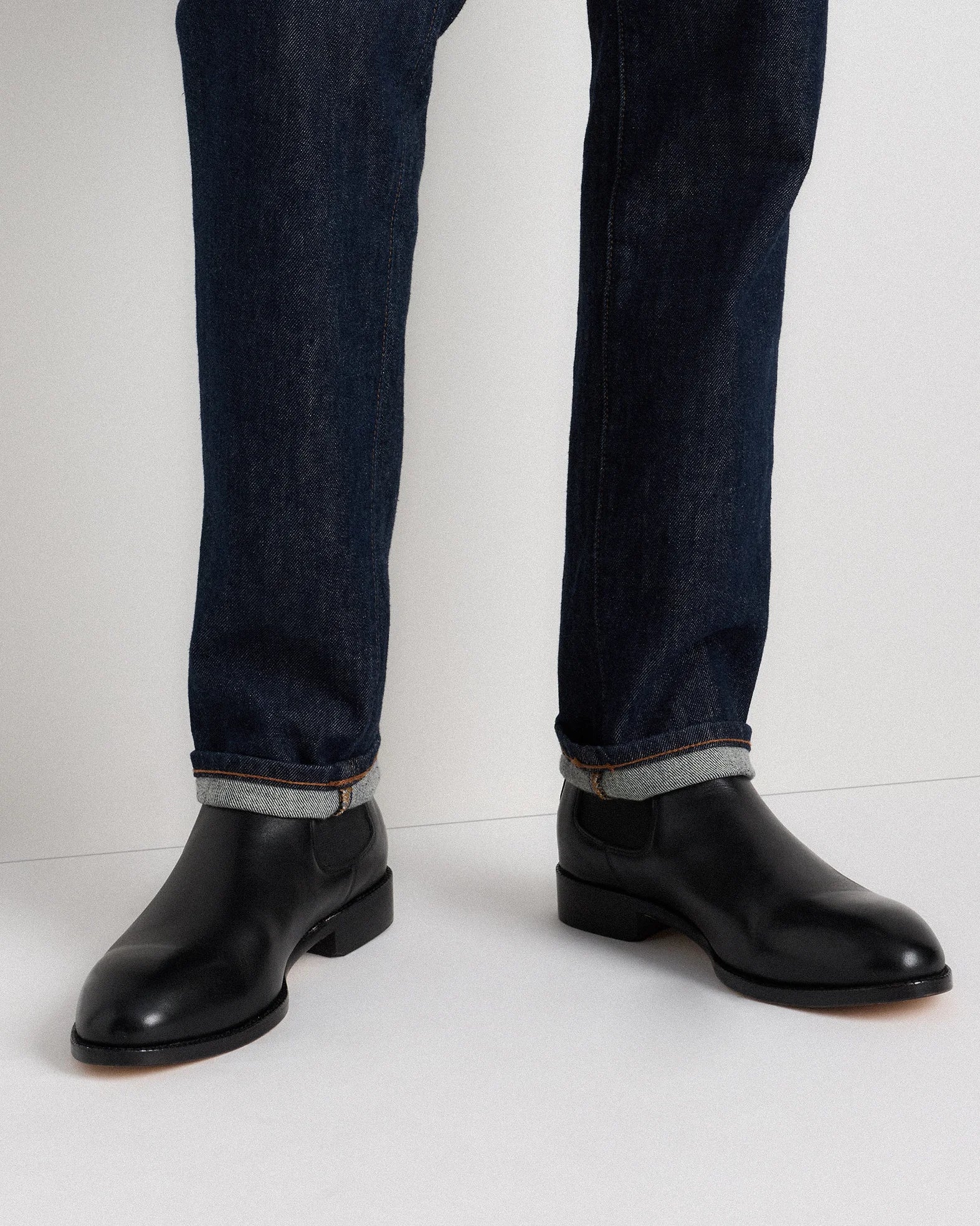 Essential Leather Dress Chelsea Boot - 7 / Black Secondary image