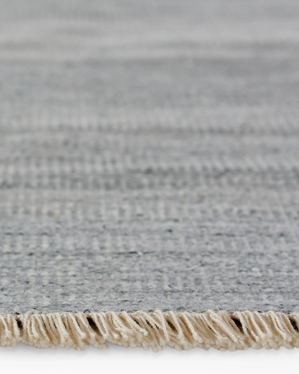 Sloane Indoor/Outdoor Rug - 5' x 8' / Silver