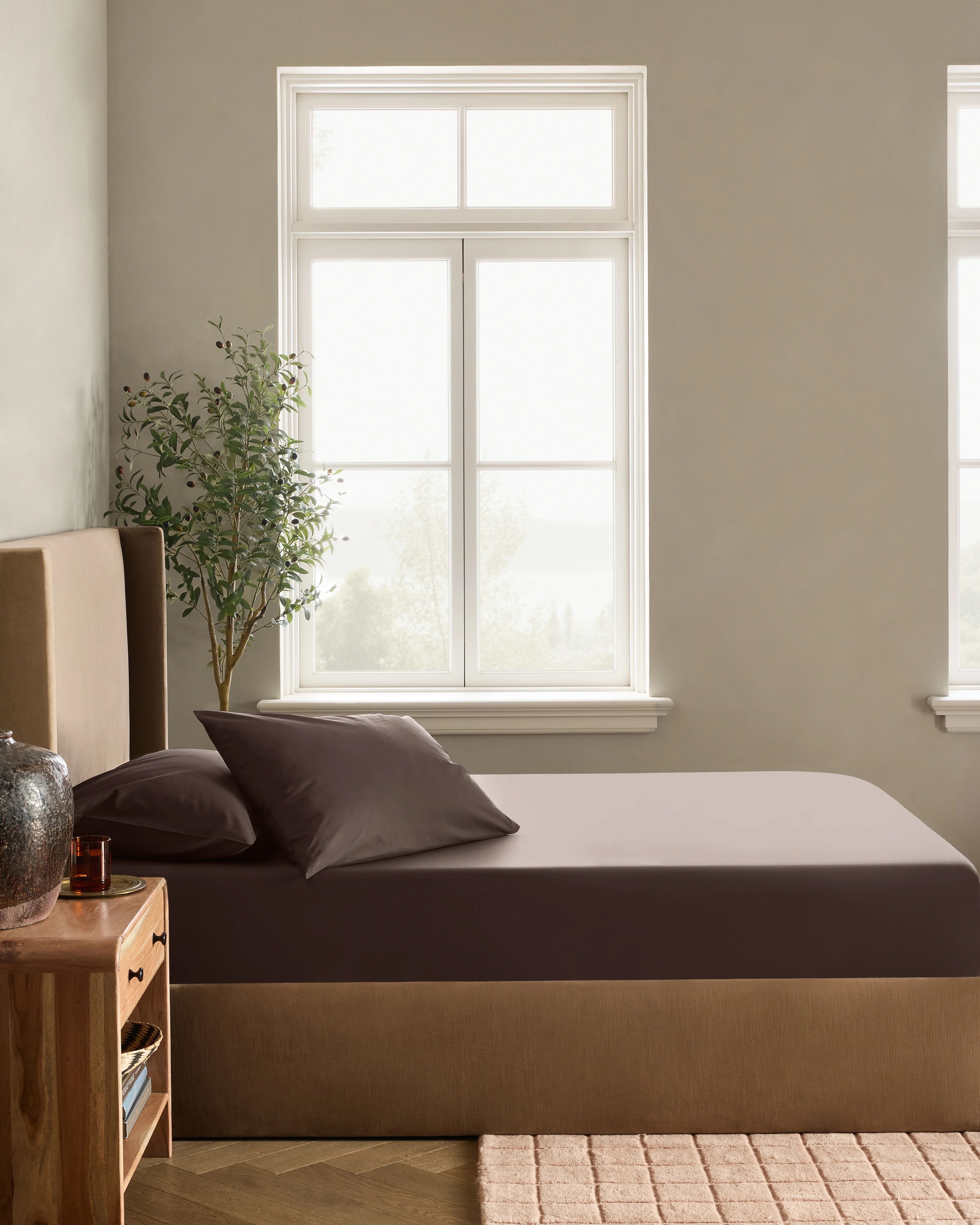 Organic Crisp Percale Fitted Sheet Set - Twin / Espresso Secondary image