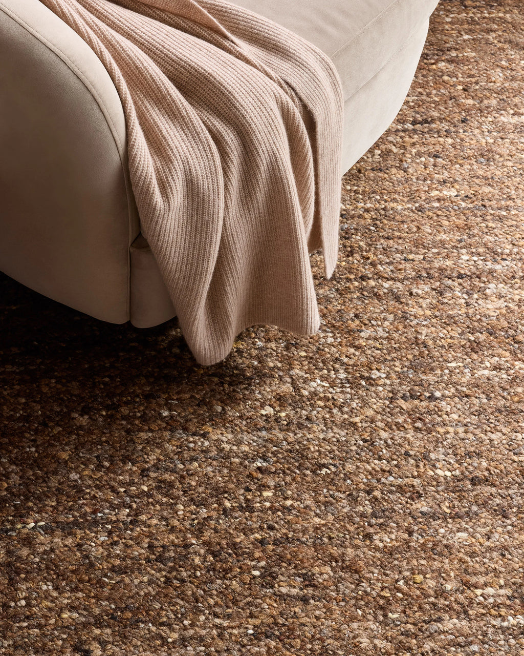 Liam Handwoven Wool Boucle Rug - 5' x 8' / Brown