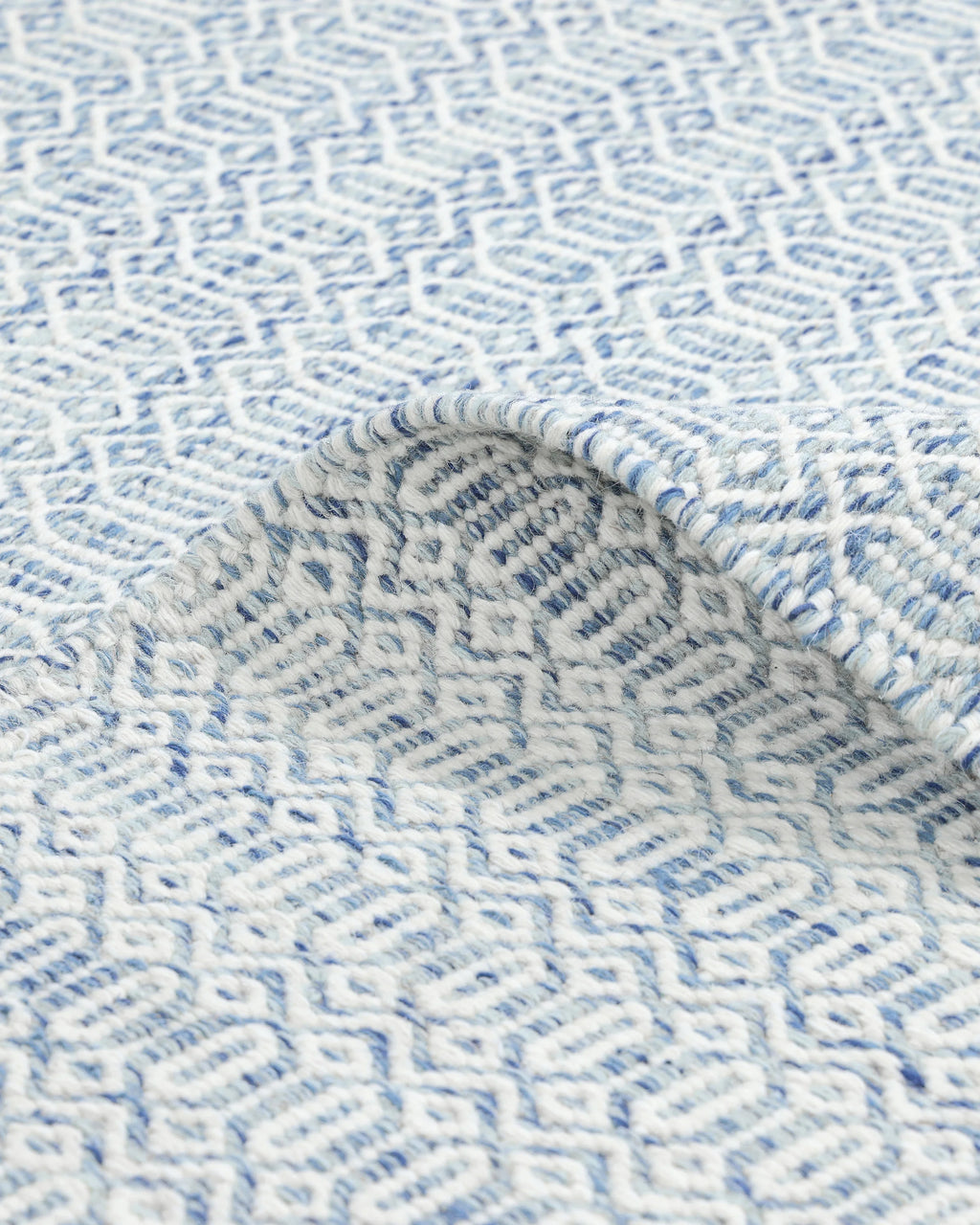 Vale Handwoven Wool Rug - 5' x 8' / Blue
