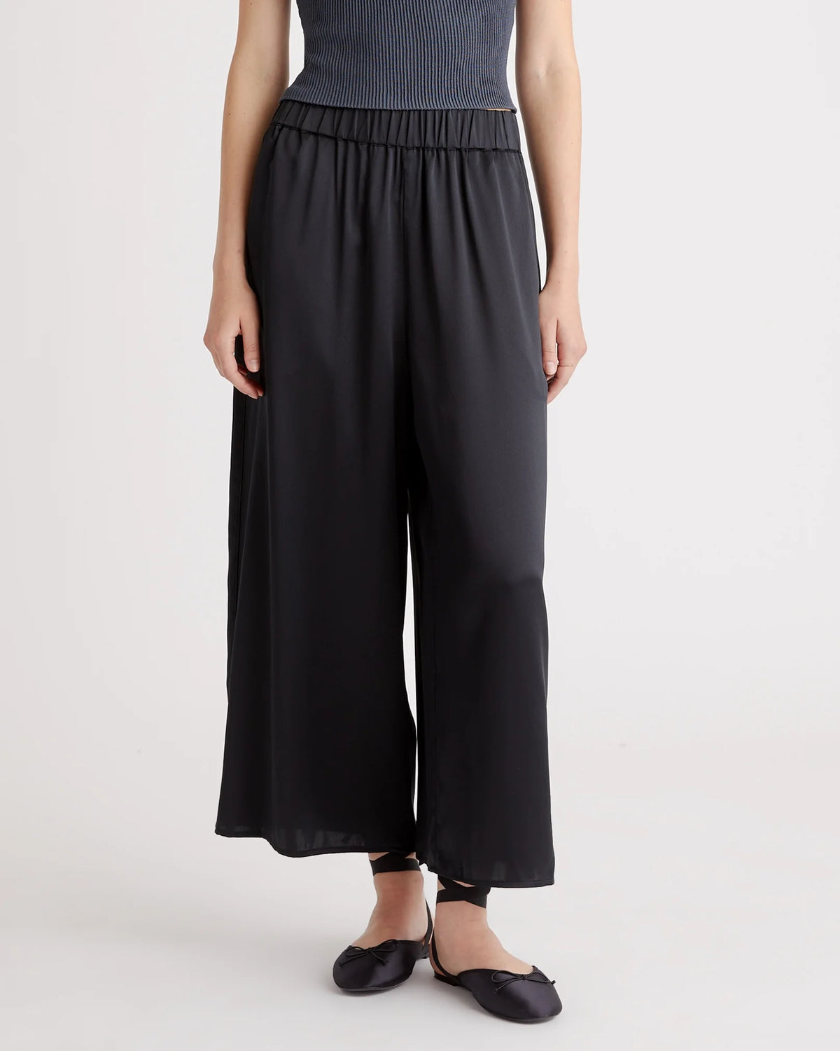 100% Washable Silk Cropped Wide Leg Pant - XS / Black Main image
